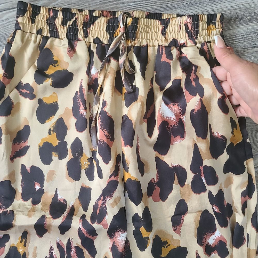 SHEIN Leopard Print Elastic Hem Drawstring Pants Size XS - Picture 6 of 15